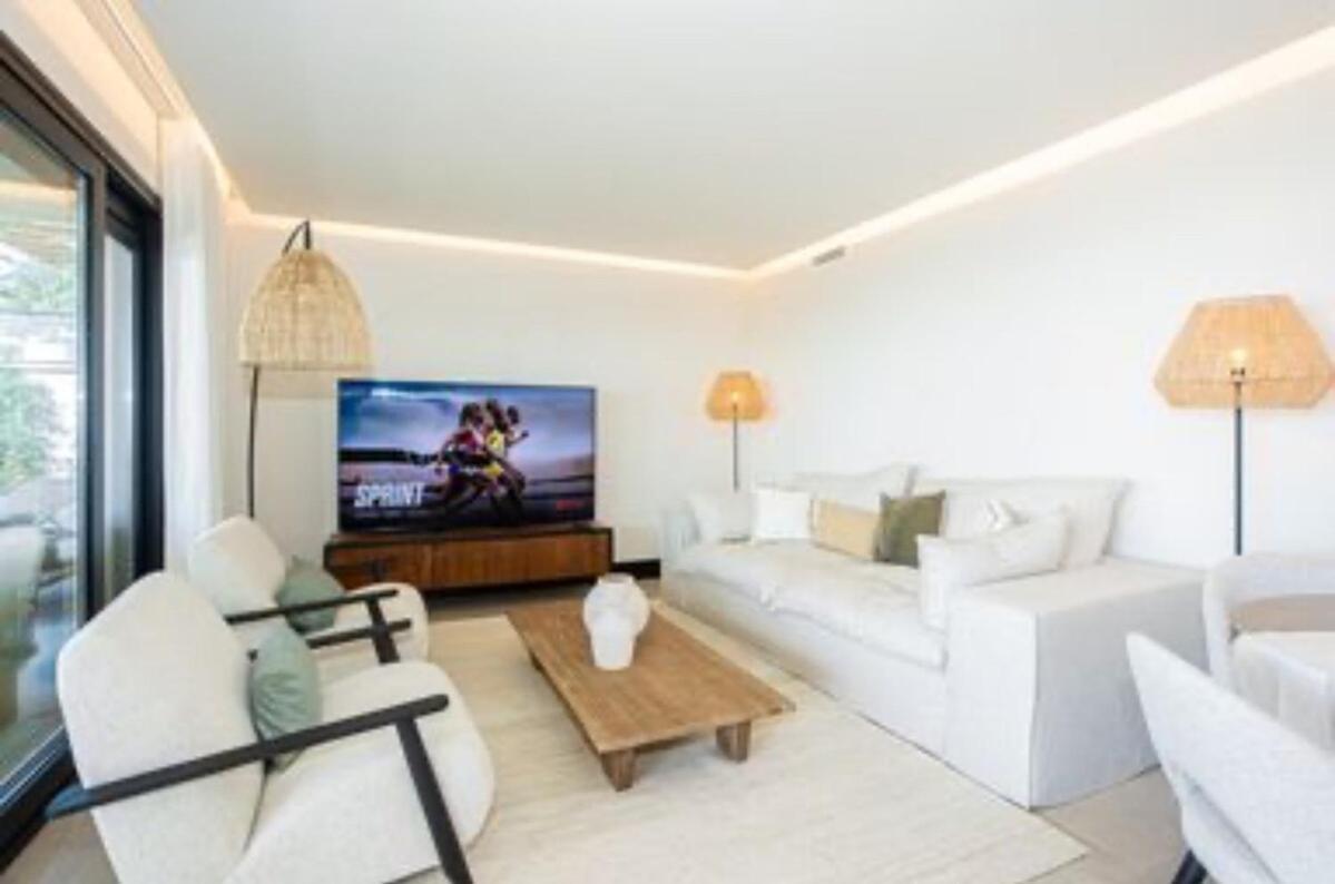 Apartment New Modern 3 Bedrooms With Ocean Views *